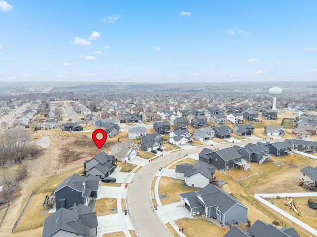 6364 Sunset Hill Place NW, Rochester, MN 55901