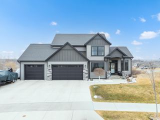 6364 Sunset Hill Place NW, Rochester, MN 55901