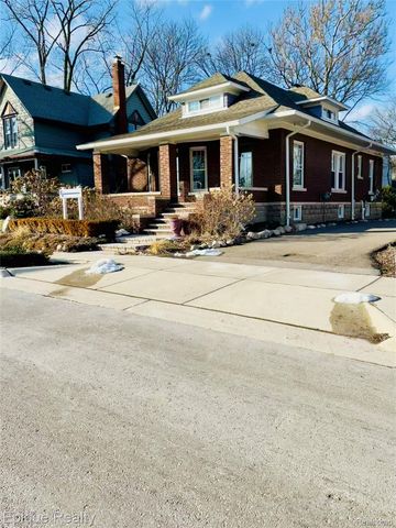 33432 Oakland Street, Farmington, MI 48335