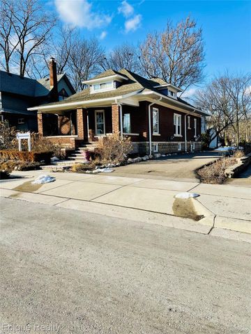 33432 Oakland Street, Farmington, MI 48335