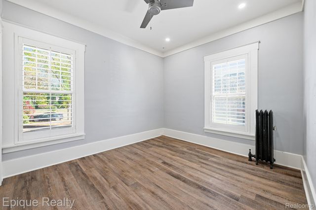 33432 Oakland Street, Farmington, MI 48335