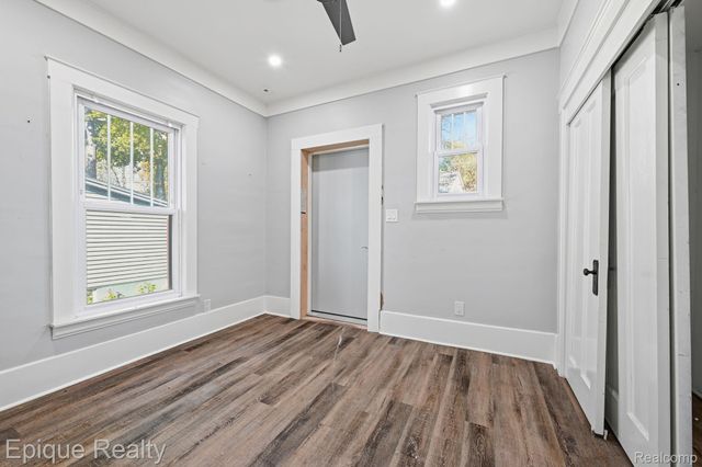 33432 Oakland Street, Farmington, MI 48335