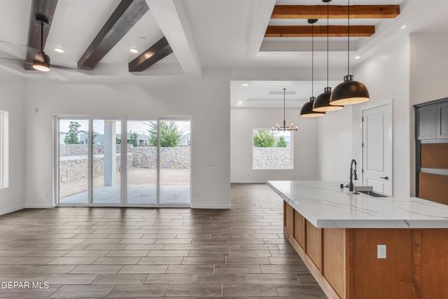 504 Bluegruff Street, Horizon City, TX 79928