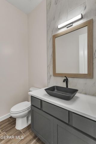 504 Bluegruff Street, Horizon City, TX 79928