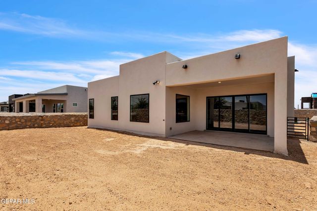 504 Bluegruff Street, Horizon City, TX 79928