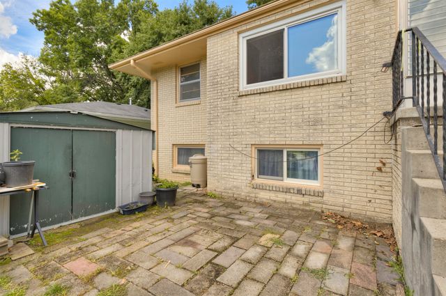 2735 64th Street, Des Moines, IA 50322