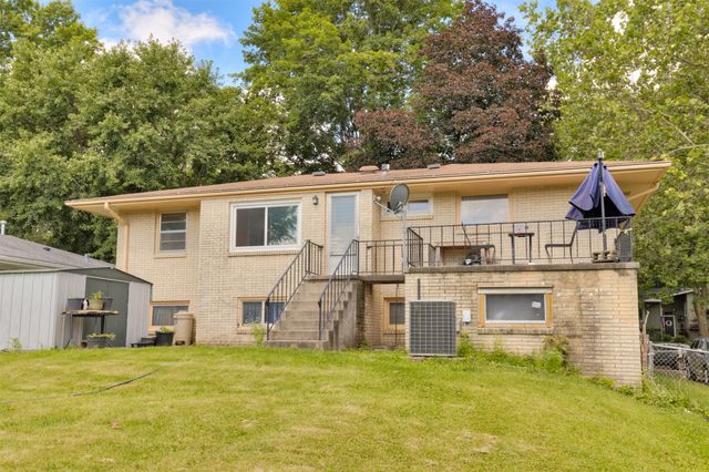 2735 64th Street, Des Moines, IA 50322
