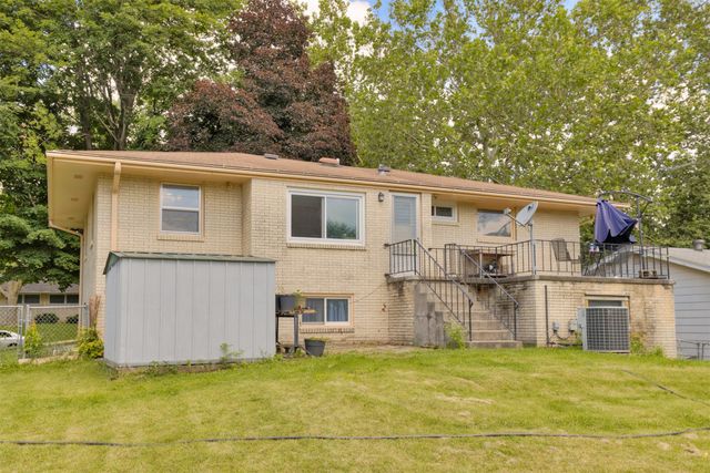 2735 64th Street, Des Moines, IA 50322
