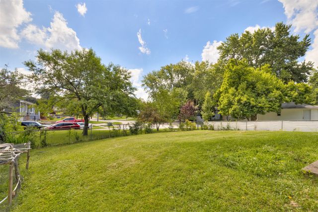 2735 64th Street, Des Moines, IA 50322