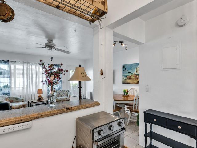 851 Atlantic Shores Boulevard 120, Hallandale Beach, FL 33009