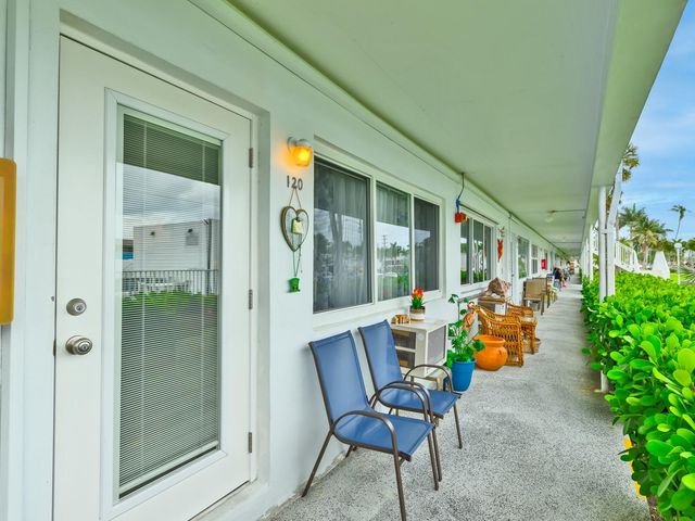 851 Atlantic Shores Boulevard 120, Hallandale Beach, FL 33009