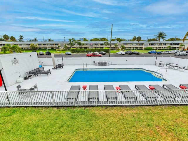 851 Atlantic Shores Boulevard 120, Hallandale Beach, FL 33009