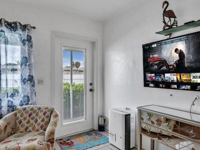 851 Atlantic Shores Boulevard 120, Hallandale Beach, FL 33009