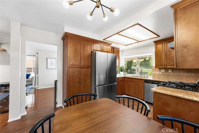 28205 Stonington Lane, Saugus, CA 91350