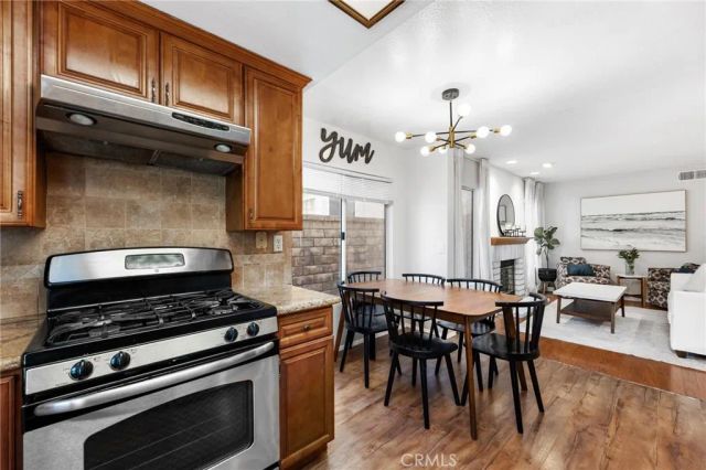 28205 Stonington Lane, Saugus, CA 91350