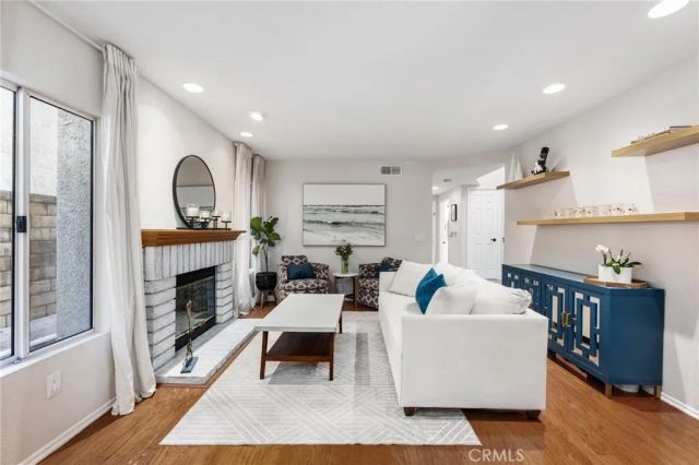 28205 Stonington Lane, Saugus, CA 91350