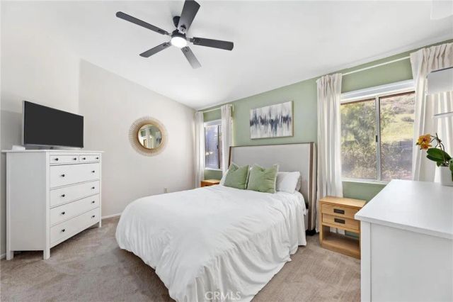 28205 Stonington Lane, Saugus, CA 91350