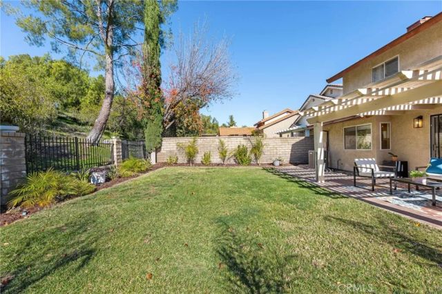 28205 Stonington Lane, Saugus, CA 91350