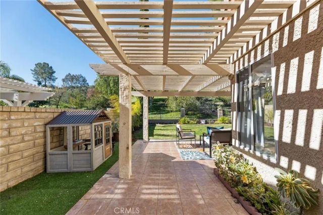 28205 Stonington Lane, Saugus, CA 91350