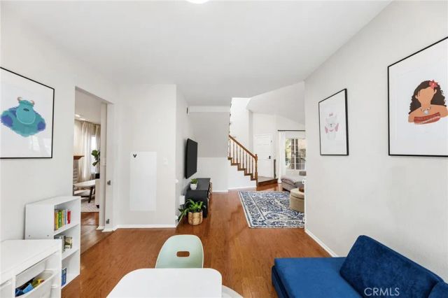 28205 Stonington Lane, Saugus, CA 91350