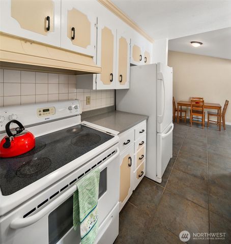 5417 N 44th Street, Tacoma, WA 98407