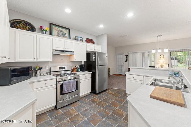 4665 RAGGEDY POINT Road, Fleming Island, FL 32003