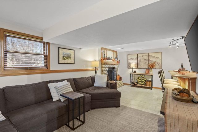 938 Johnson Avenue, Oregon, WI 53575