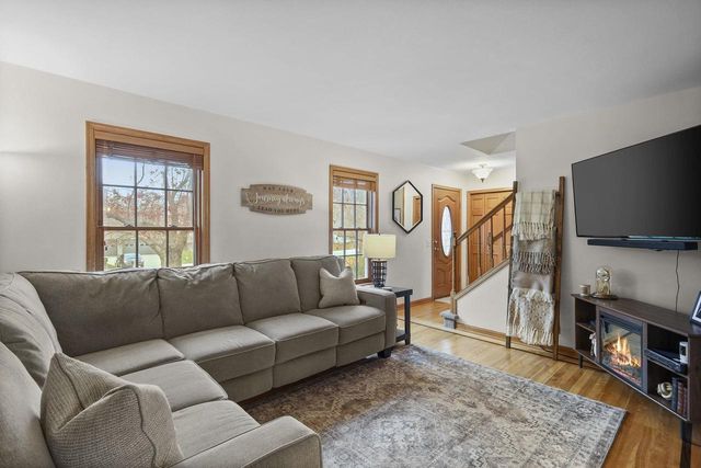 938 Johnson Avenue, Oregon, WI 53575