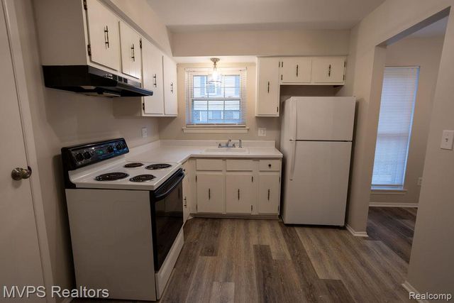 34289 Garfield Circle, Fraser, MI 48026