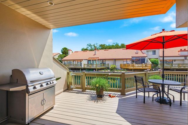 3055 BRAELOCH CIRCLE W, Clearwater, FL 33761