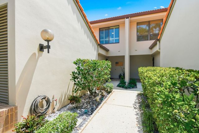 3055 BRAELOCH CIRCLE W, Clearwater, FL 33761
