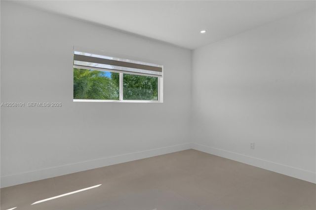 9520 Lisa Rd, Cutler Bay, FL 33157