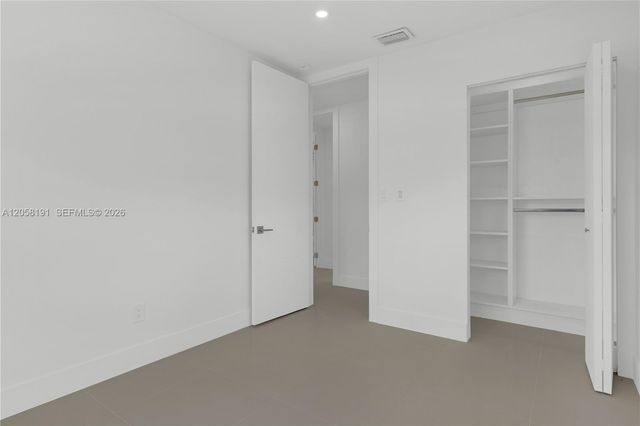 9520 Lisa Rd, Cutler Bay, FL 33157