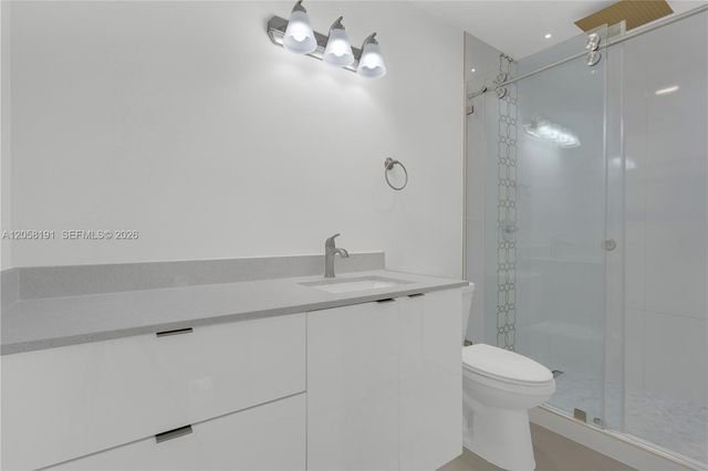 9520 Lisa Rd, Cutler Bay, FL 33157