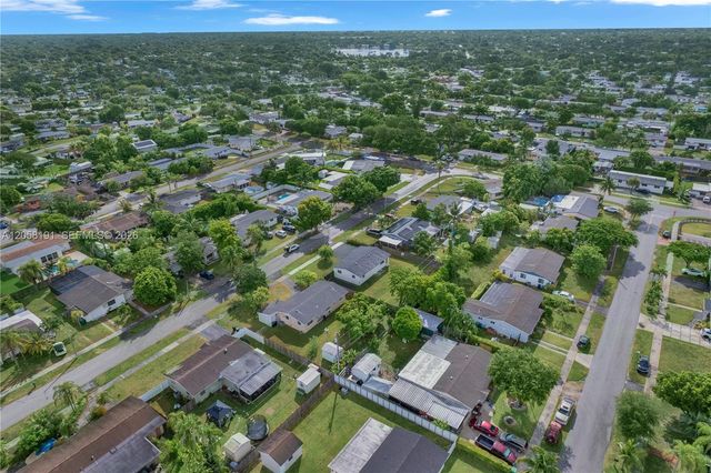 9520 Lisa Rd, Cutler Bay, FL 33157