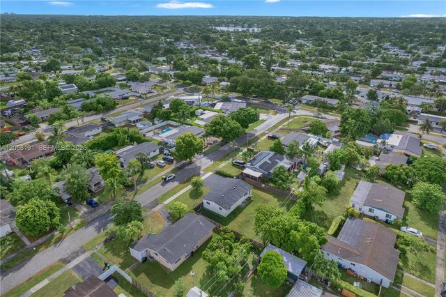 9520 Lisa Rd, Cutler Bay, FL 33157