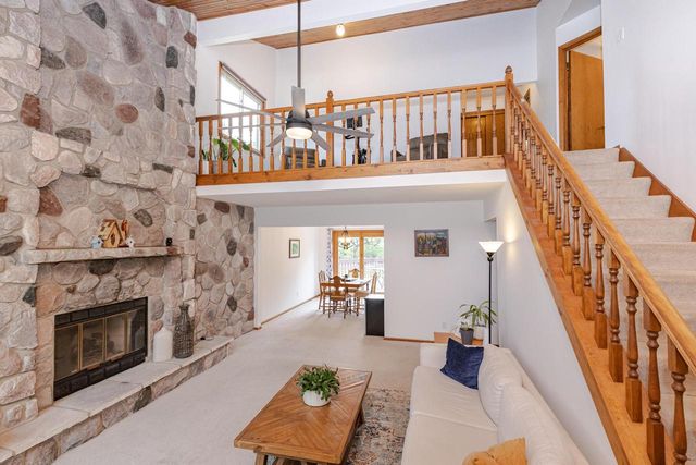 1404 40th COURT, Kenosha, WI 53144