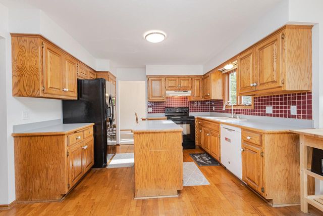 1404 40th COURT, Kenosha, WI 53144