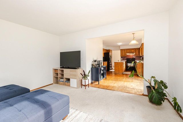 1404 40th COURT, Kenosha, WI 53144