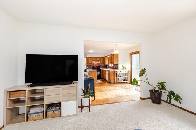 1404 40th COURT, Kenosha, WI 53144