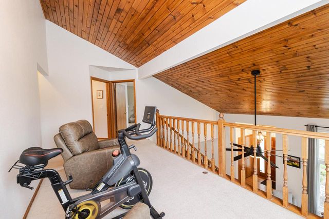 1404 40th COURT, Kenosha, WI 53144