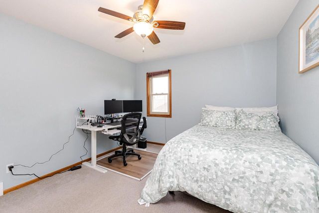 1404 40th COURT, Kenosha, WI 53144