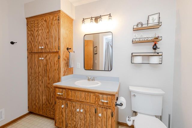 1404 40th COURT, Kenosha, WI 53144