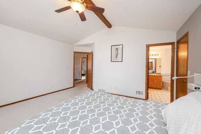 1404 40th COURT, Kenosha, WI 53144