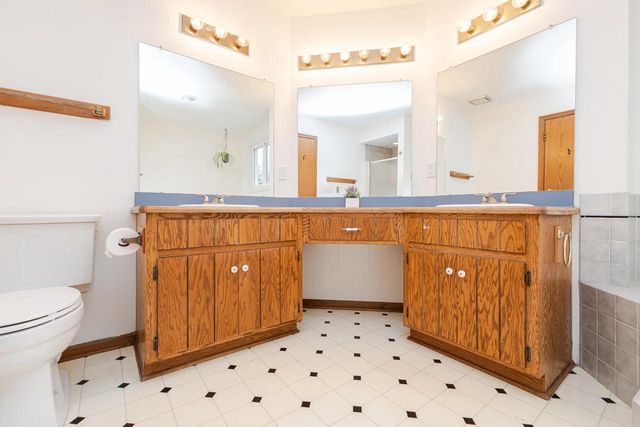 1404 40th COURT, Kenosha, WI 53144