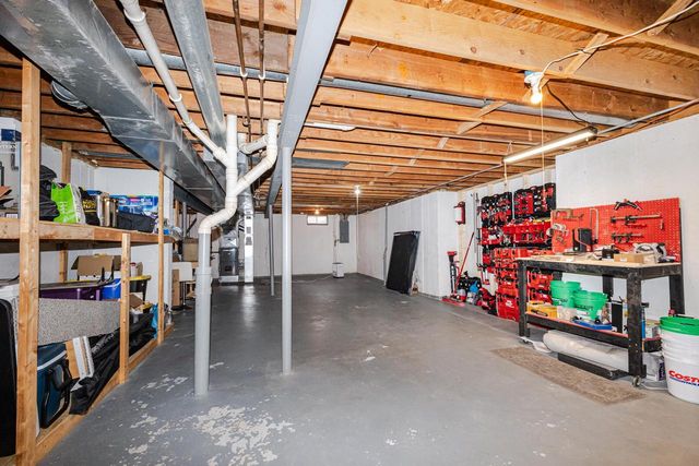 1404 40th COURT, Kenosha, WI 53144