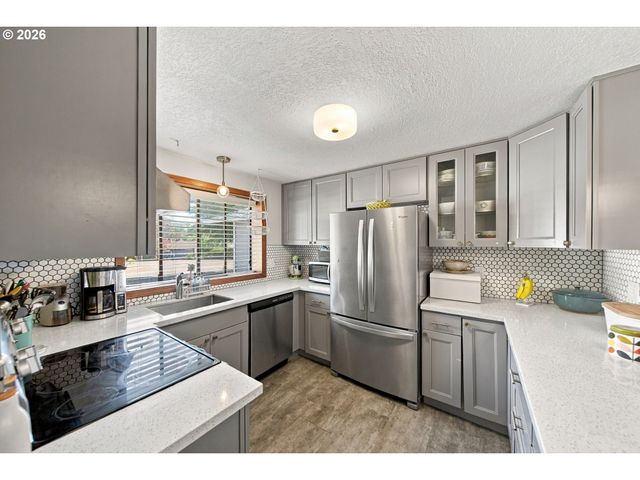 13040 Sw BUTNER Ct, Beaverton, OR 97005