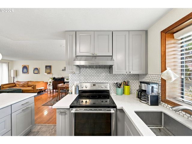 13040 Sw BUTNER Ct, Beaverton, OR 97005