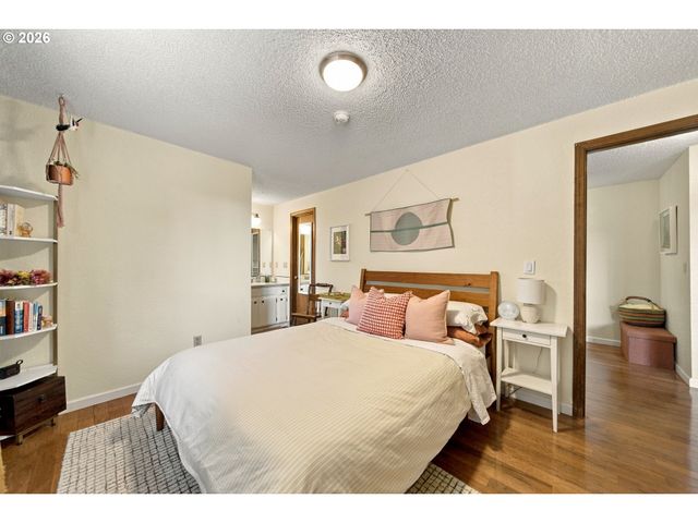 13040 Sw BUTNER Ct, Beaverton, OR 97005