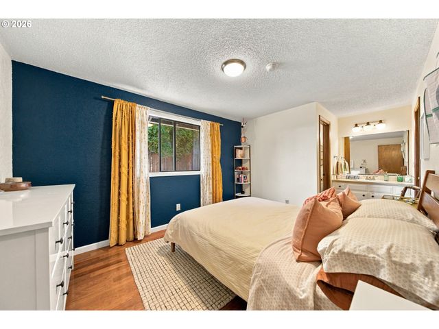 13040 Sw BUTNER Ct, Beaverton, OR 97005